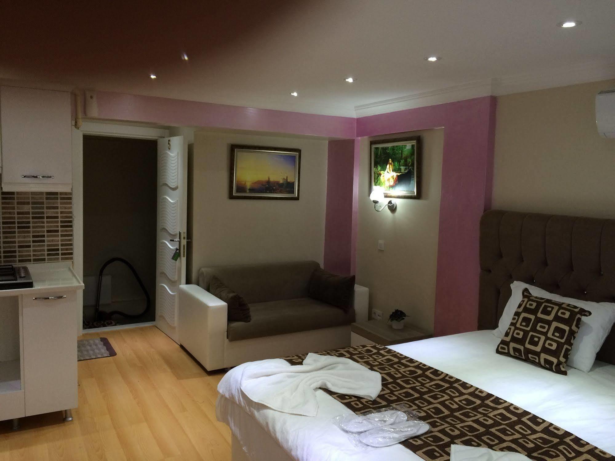 Black Bird Suite Hotel Istanbul Bagian luar foto