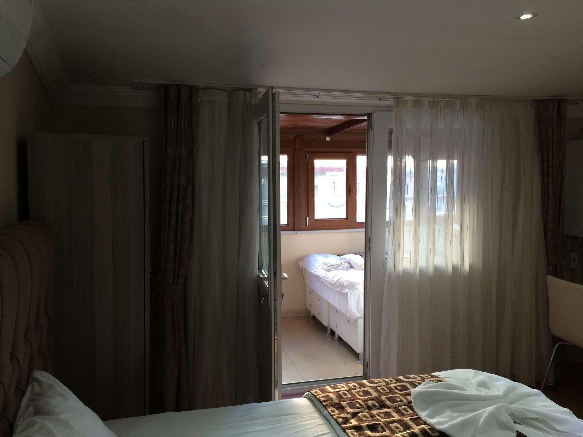 Black Bird Suite Hotel Istanbul Bagian luar foto